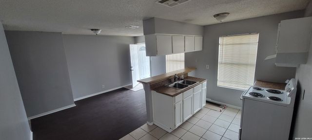 3434 Gateway, San Antonio, TX 78210