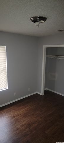 3434 Gateway, San Antonio, TX 78210