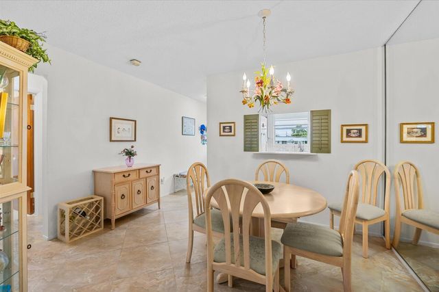 2929 SE Ocean Boulevard 104-7, Stuart, FL 34996