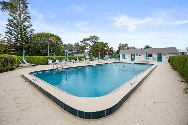 2929 SE Ocean Boulevard 104-7, Stuart, FL 34996