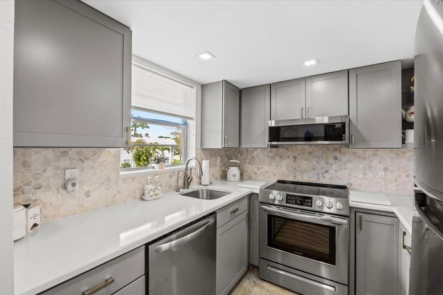 2929 SE Ocean Boulevard 104-7, Stuart, FL 34996