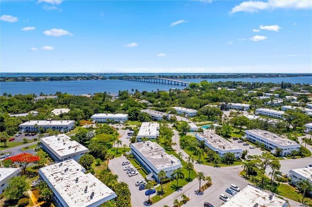 2929 SE Ocean Boulevard 104-7, Stuart, FL 34996