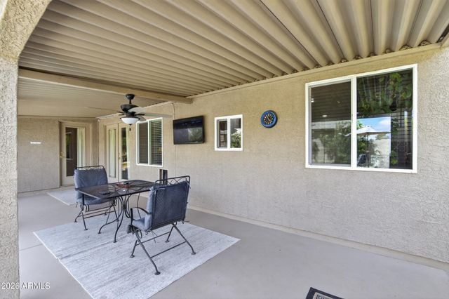 9726 W PINERIDGE Drive, Sun City, AZ 85351