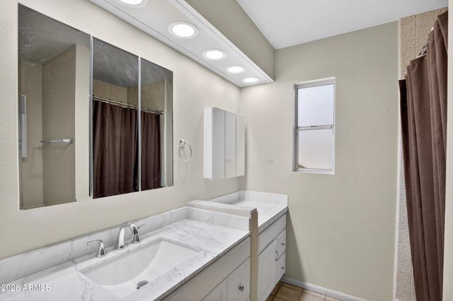 9726 W PINERIDGE Drive, Sun City, AZ 85351