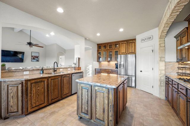 510 Wagon Wheel TRL, Bertram, TX 78605