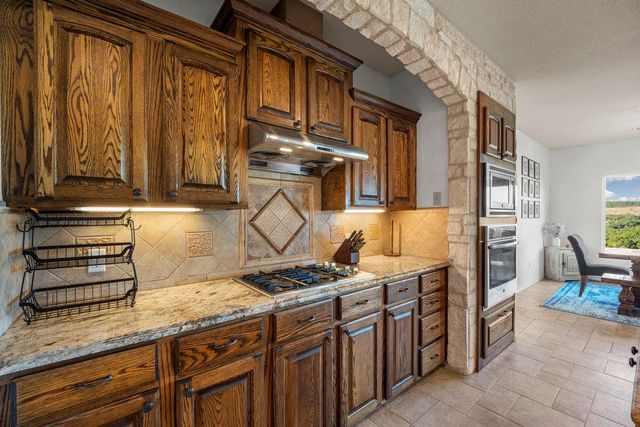 510 Wagon Wheel TRL, Bertram, TX 78605