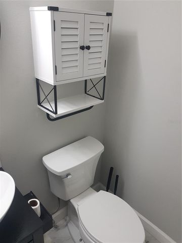 311 58TH AVENUE E 311, Bradenton, FL 34203