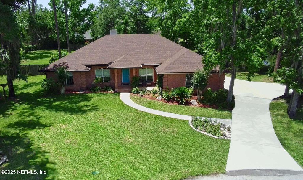 1734 ALPS Court, Fleming Island, FL 32003