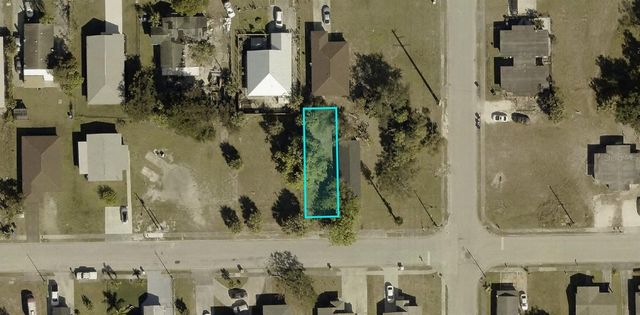 2989 DUNBAR AVENUE, Fort Myers, FL 33916