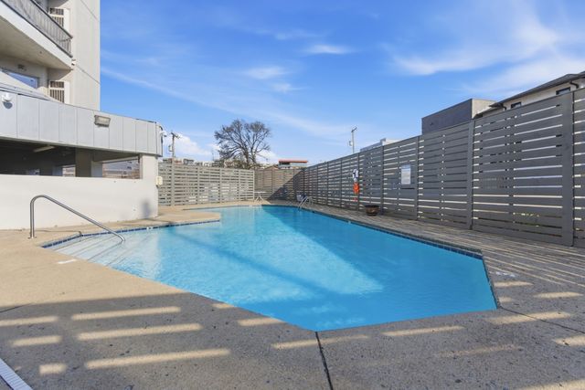900 19th Ave S Apt 401, Nashville, TN 37212