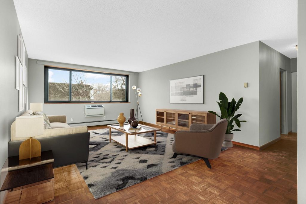 1912 Dupont Avenue S 405, Minneapolis, MN 55403 — exterior