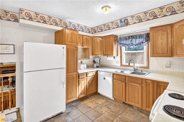 6005 Opal Street, North Ridgeville, OH 44039