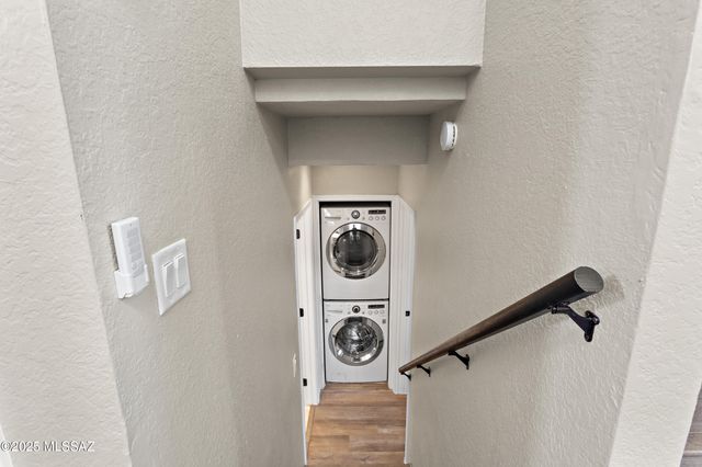 7620 E Callisto Cir Unit 212, Tucson, AZ 85715