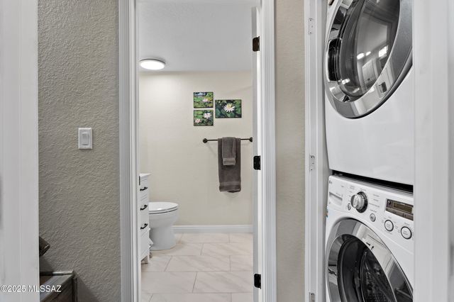 7620 E Callisto Cir Unit 212, Tucson, AZ 85715