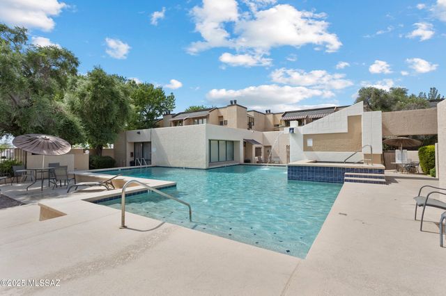 7620 E Callisto Cir Unit 212, Tucson, AZ 85715