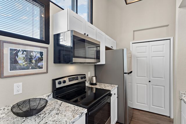 7620 E Callisto Cir Unit 212, Tucson, AZ 85715