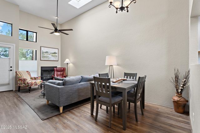 7620 E Callisto Cir Unit 212, Tucson, AZ 85715