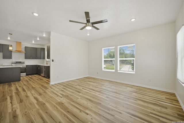 227 Spaatz, San Antonio, TX 78211