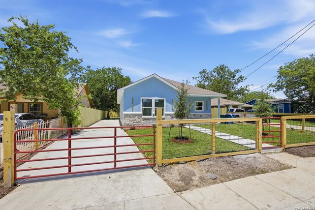 227 Spaatz, San Antonio, TX 78211