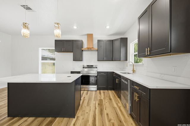 227 Spaatz, San Antonio, TX 78211