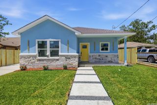 227 Spaatz, San Antonio, TX 78211