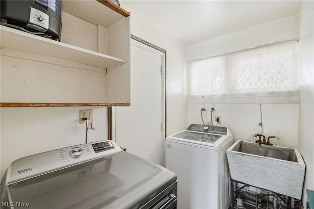 6545 Aylesworth Drive, Parma Heights, OH 44130