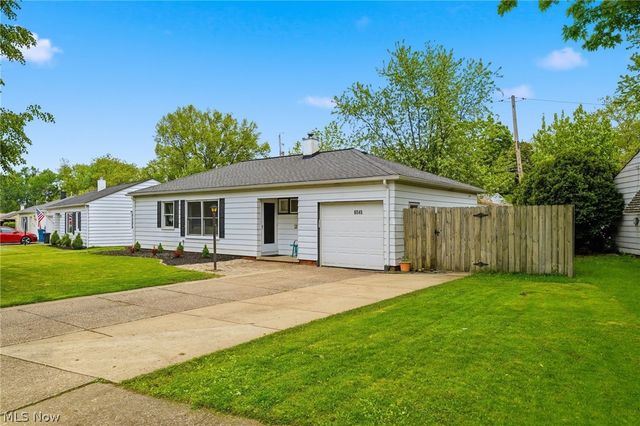 6545 Aylesworth Drive, Parma Heights, OH 44130