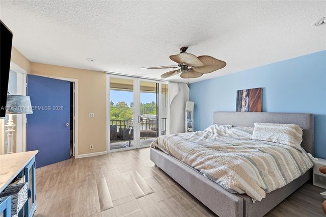 801 Palm Trl 10, Delray Beach, FL 33483