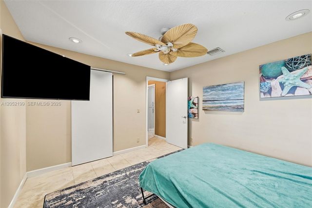 801 Palm Trl 10, Delray Beach, FL 33483