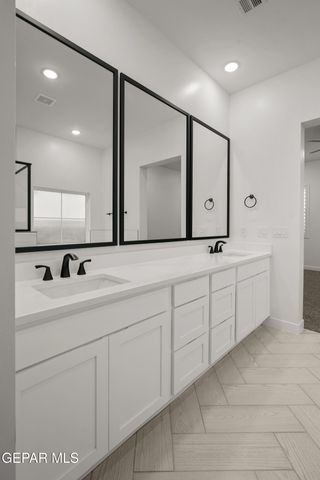 612 Bluegruff Street, Horizon City, TX 79928