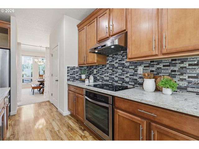 5899 Se DAVIS Rd, Hillsboro, OR 97123