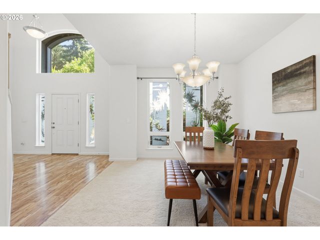 5899 Se DAVIS Rd, Hillsboro, OR 97123
