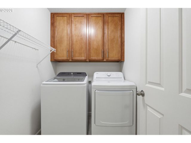 5899 Se DAVIS Rd, Hillsboro, OR 97123
