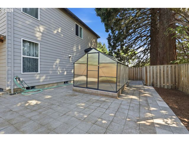 5899 Se DAVIS Rd, Hillsboro, OR 97123