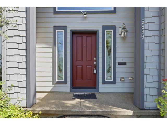 5899 Se DAVIS Rd, Hillsboro, OR 97123