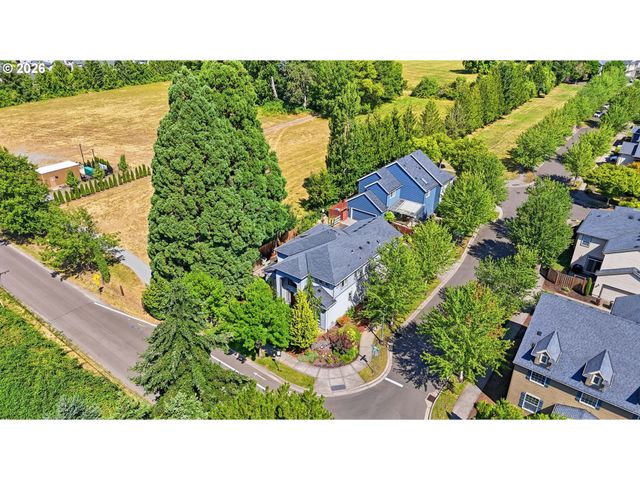 5899 Se DAVIS Rd, Hillsboro, OR 97123