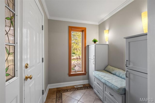 28 Ladue Meadows, St Louis, MO 63141