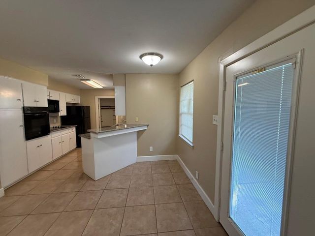 10331 Collingswood Road, La Porte, TX 77571