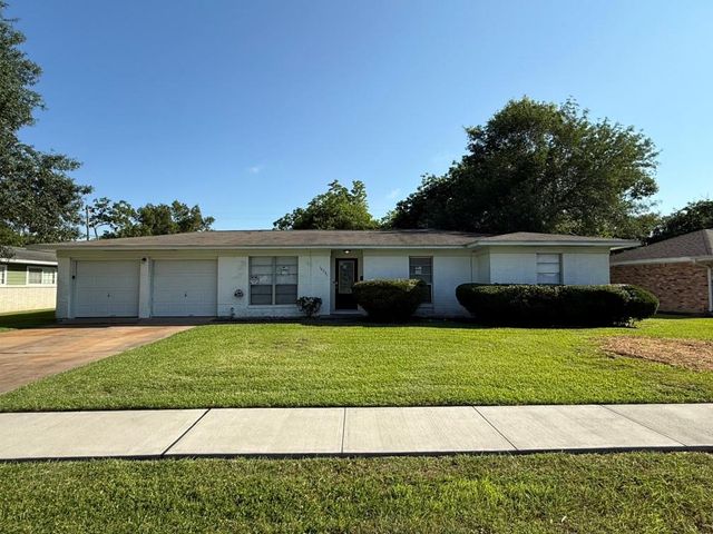 10331 Collingswood Road, La Porte, TX 77571