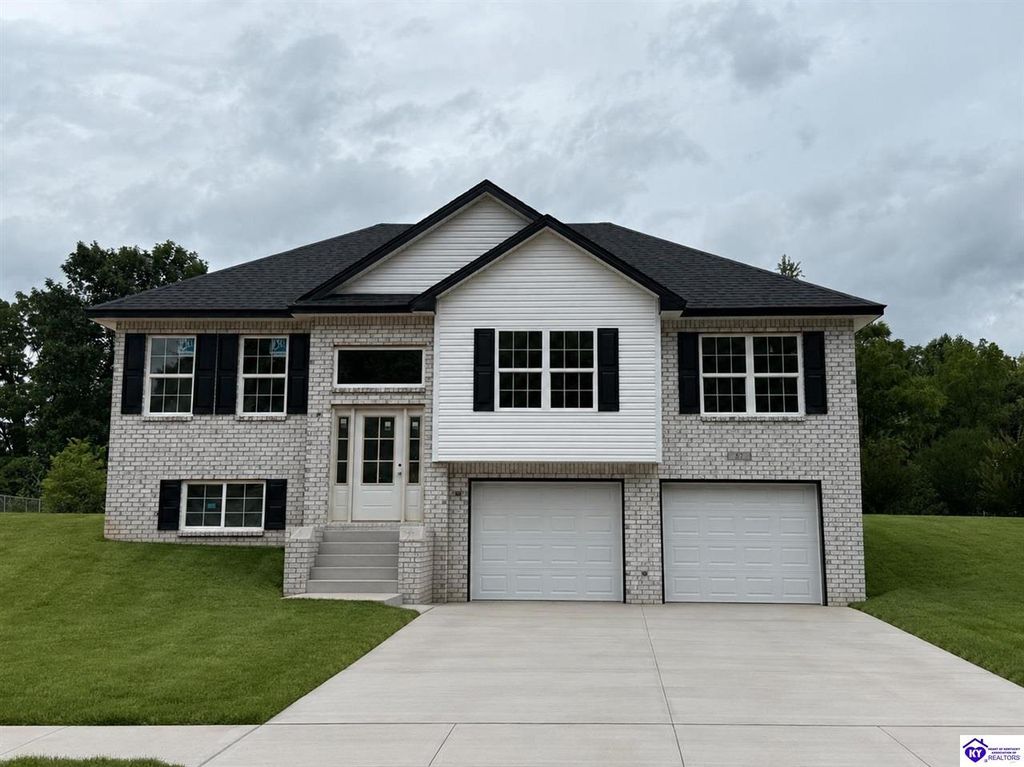 87 Kings Way, Elizabethtown, KY 42701