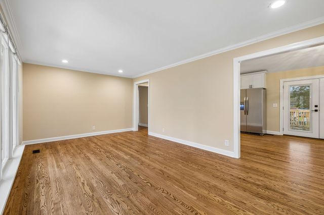 108 Crestmont Dr, Hendersonville, TN 37075