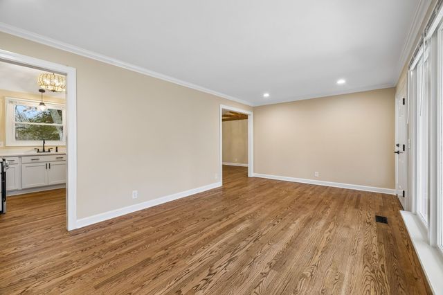 108 Crestmont Dr, Hendersonville, TN 37075