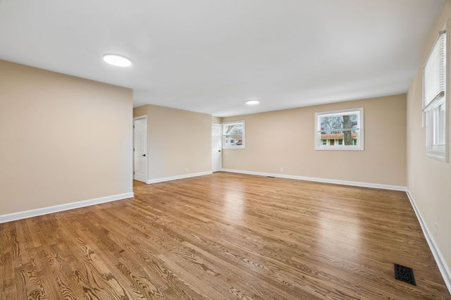 108 Crestmont Dr, Hendersonville, TN 37075