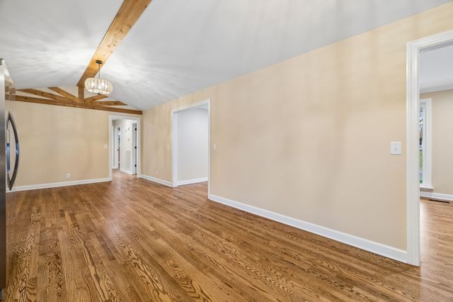 108 Crestmont Dr, Hendersonville, TN 37075