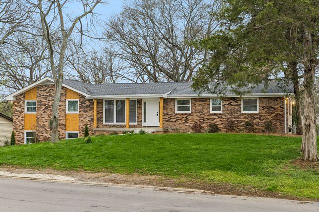 108 Crestmont Dr, Hendersonville, TN 37075