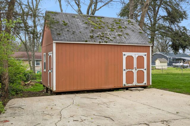 108 Crestmont Dr, Hendersonville, TN 37075