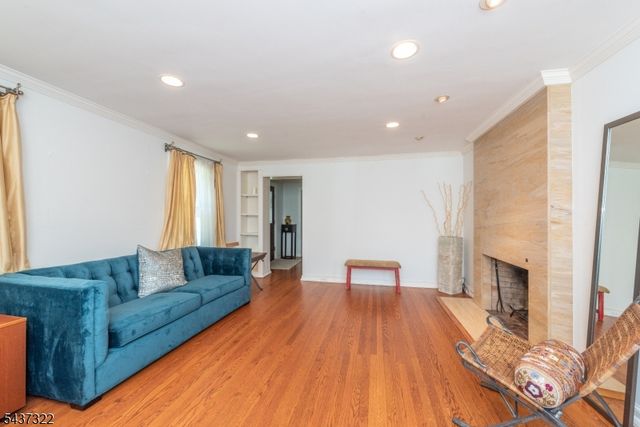 591 Highland Ave, Little Falls Twp., NJ 07043