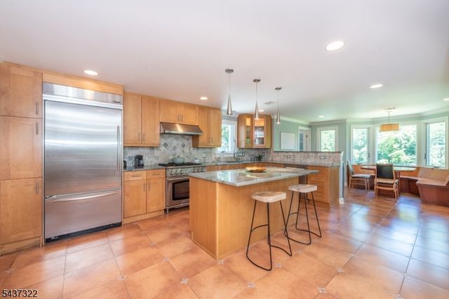 591 Highland Ave, Little Falls Twp., NJ 07043