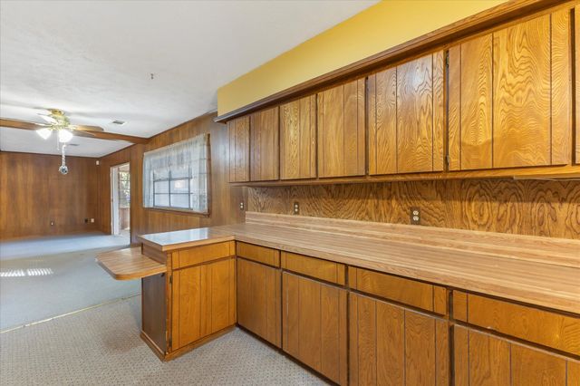 10714 Grove Oaks Boulevard, Dallas, TX 75217