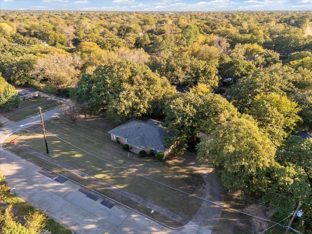 10714 Grove Oaks Boulevard, Dallas, TX 75217